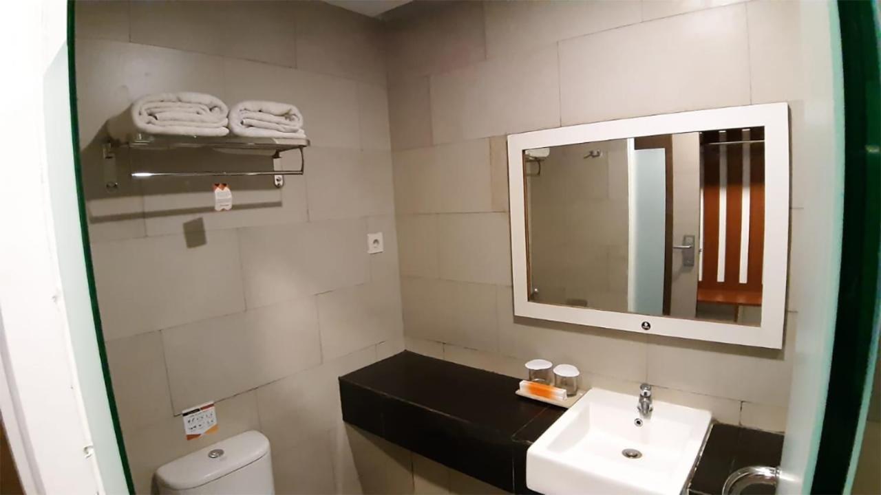 Xtra Hotel Bengkulu Exterior foto